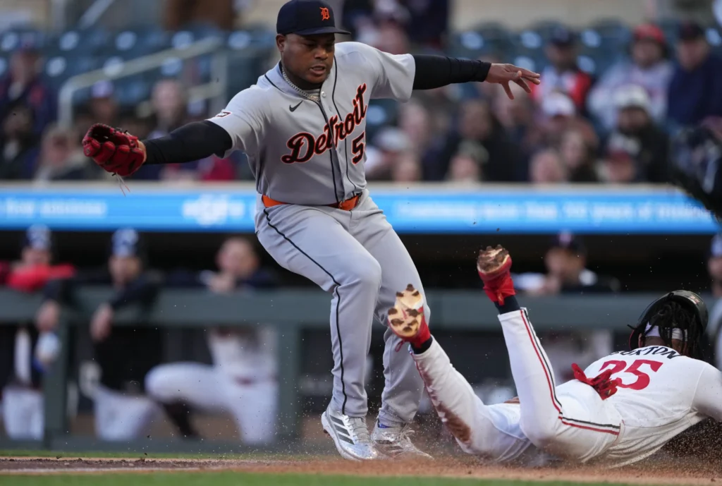 Minnesota Twins vs Detroit Tigers — 17:40